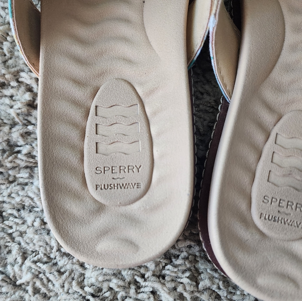 Sperry flip flops - Picture 3 of 4